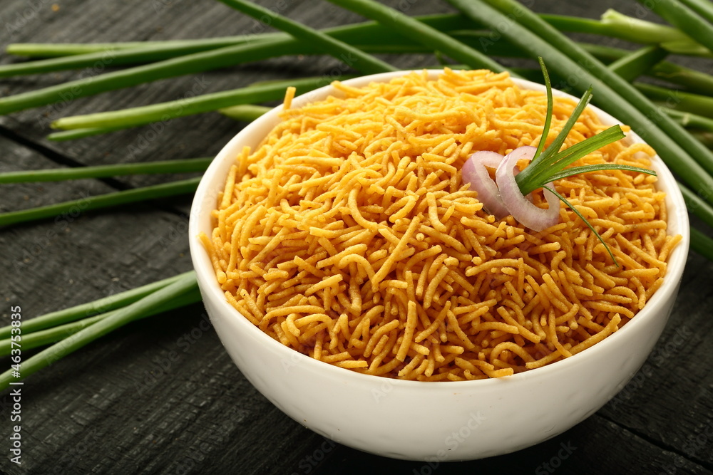 Namkeen-sev